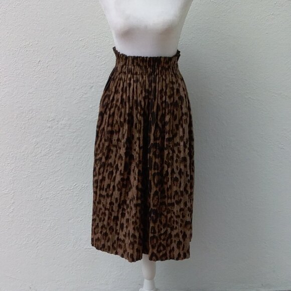 Really Soft Animal Print Elastic Waist Pleated Skirt (No Label) - Picture 2 of 5